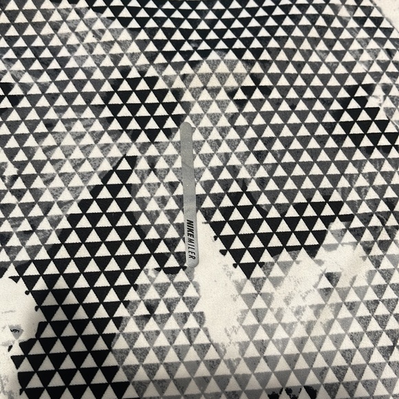 Nike Miler short sleeve shirt size medium - Picture 5 of 5